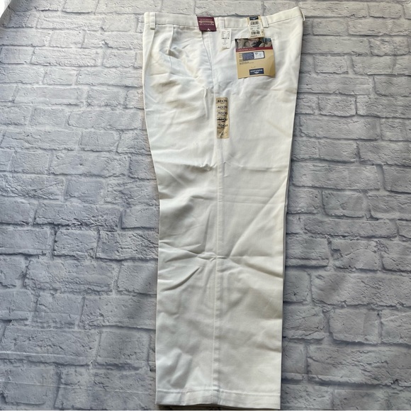 Dockers Other - New Dockers Khaki Pants
